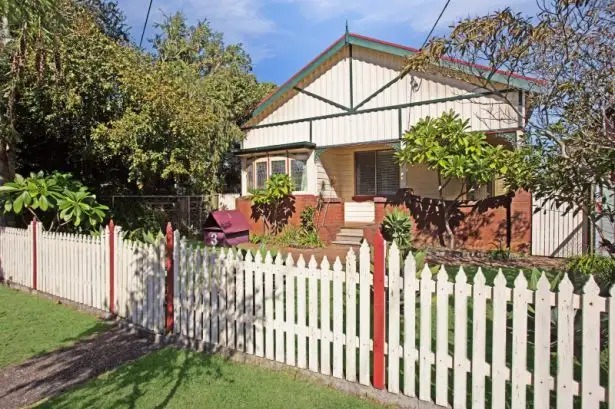3 Park Street, Hamilton South NSW 2303
