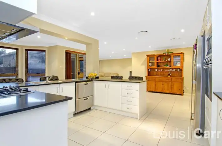 2 Millcroft Way, Beaumont Hills NSW 2155