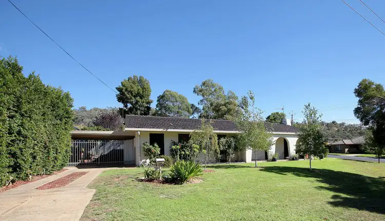 Main view of Homely house listing, 6 Sherwood Avenue, Kooringal NSW 2650