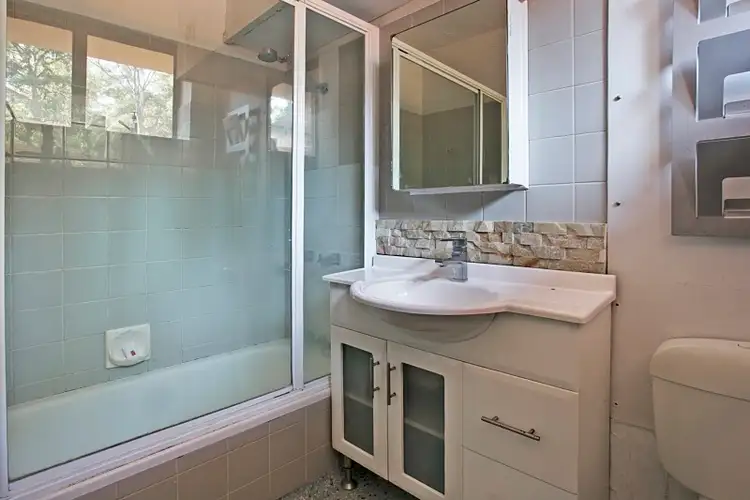 Fifth view of Homely unit listing, 2/225 Carmody Road, St Lucia QLD 4067