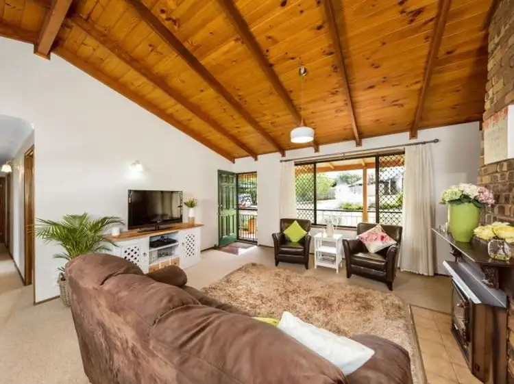 40 Hinkler Crescent, Wilsonton QLD 4350