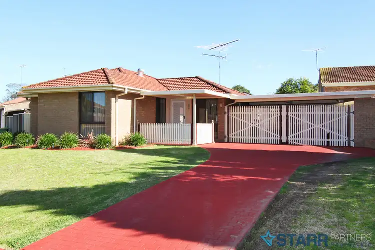 4 Chad Place, St Clair NSW 2759