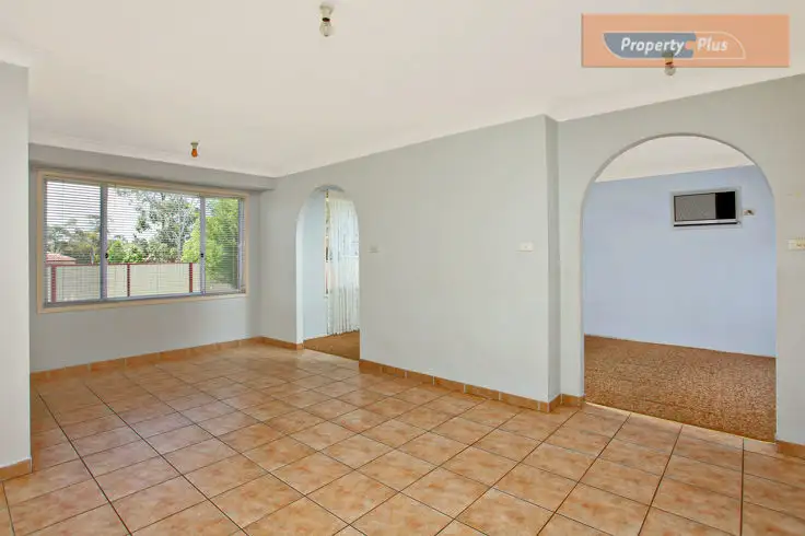 Fourth view of Homely house listing, 10 Hay Close, St Clair NSW 2759