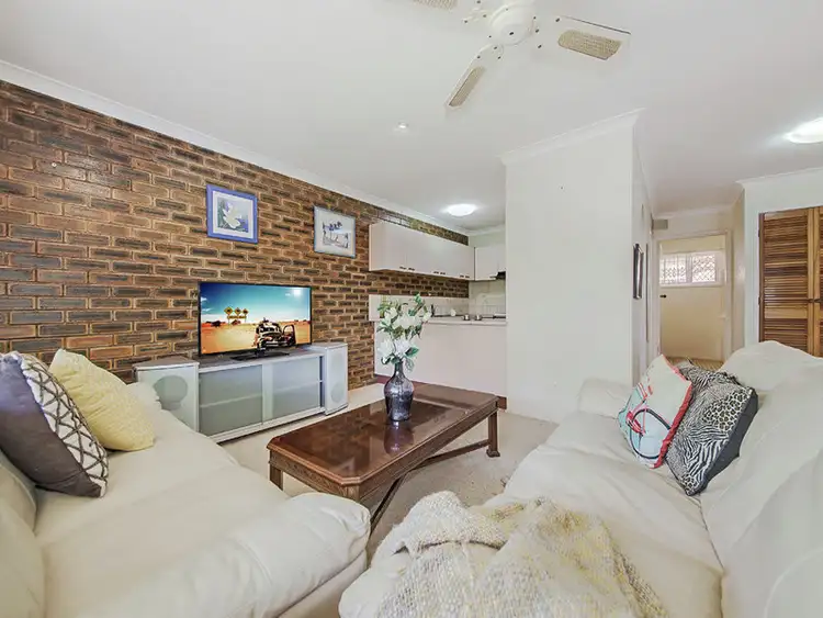 Second view of Homely unit listing, 2 / 59 Emsworth Street, Wynnum QLD 4178