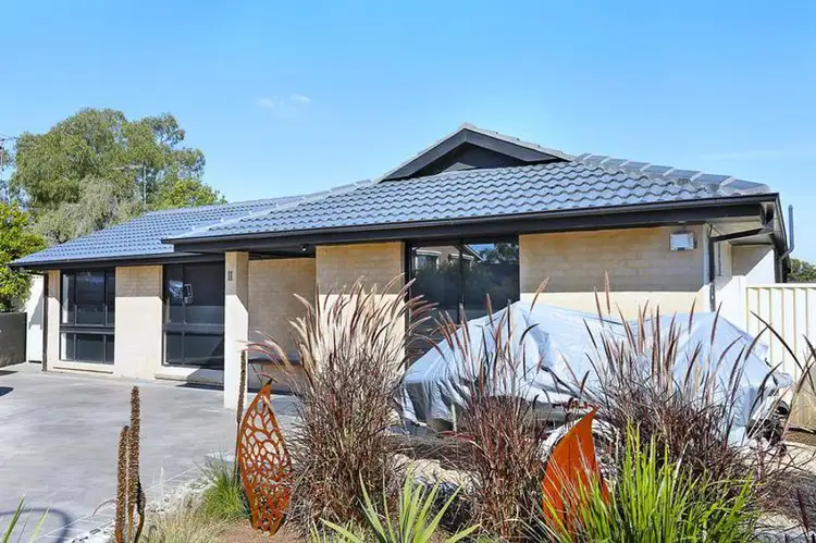 11 Sherry Place, Minchinbury NSW 2770