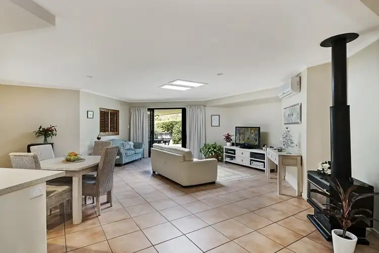 Fifth view of Homely house listing, 4 Campden Ct, Brookfield QLD 4069