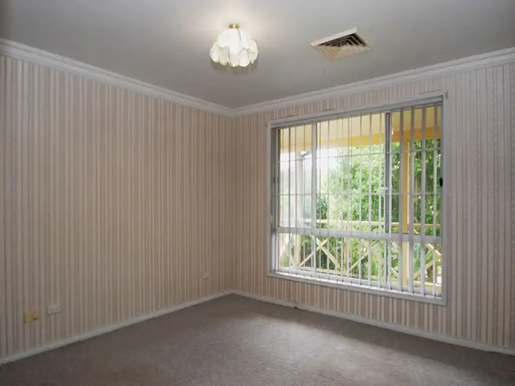 Fifth view of Homely house listing, 4 Aquarius Cl, Kincumber NSW 2251