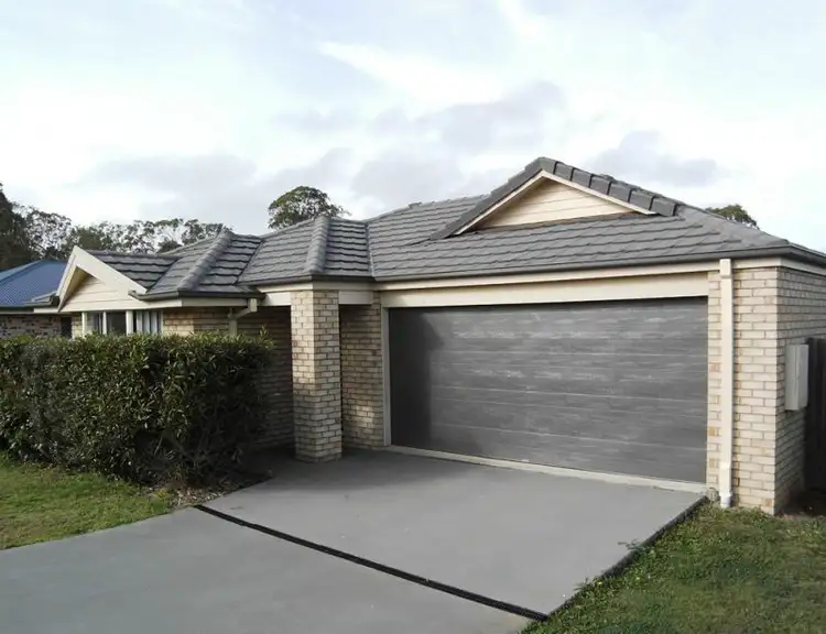 4 Moorina Drrive, Harristown QLD 4350