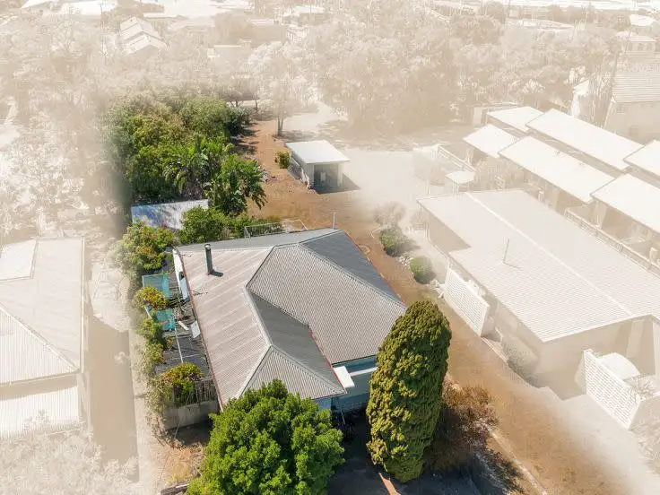 5 Booval Street, Booval QLD 4304