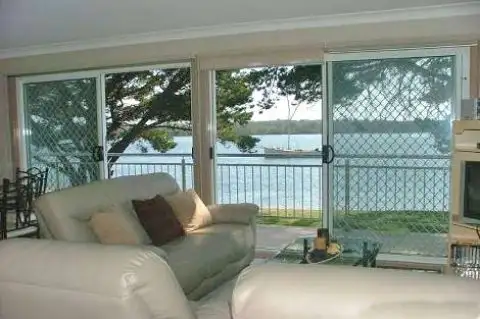 73 Adelaide Street, Greenwell Point NSW 2540