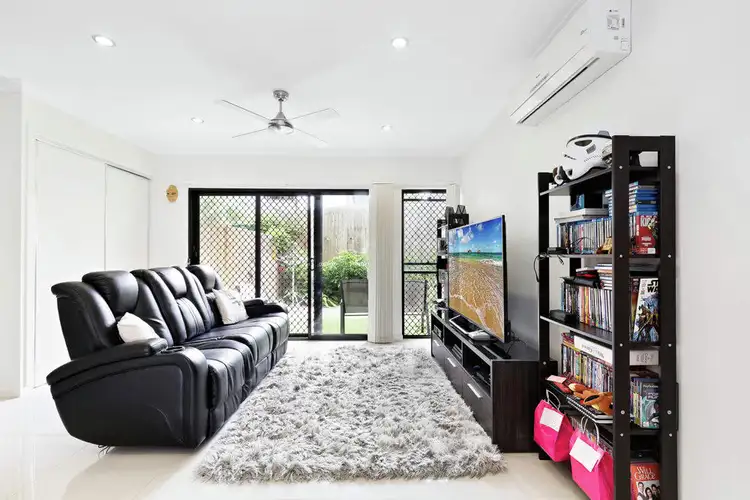 Fourth view of Homely unit listing, 2/45 Hill Crescent, Carina Heights QLD 4152
