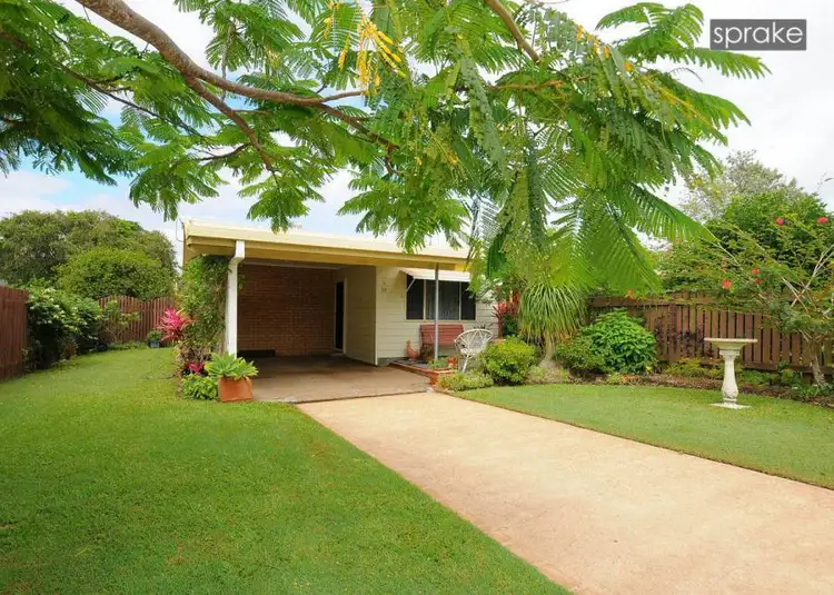 2/10 Hayworth St, Point Vernon QLD 4655