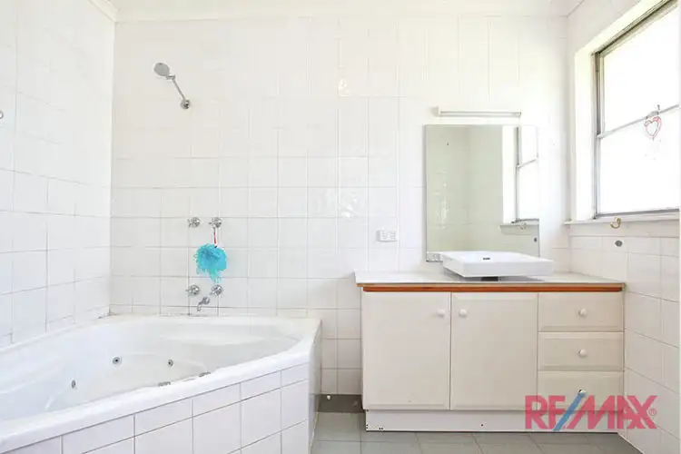 Seventh view of Homely house listing, 5 Conferta Crescent, Doveton VIC 3177