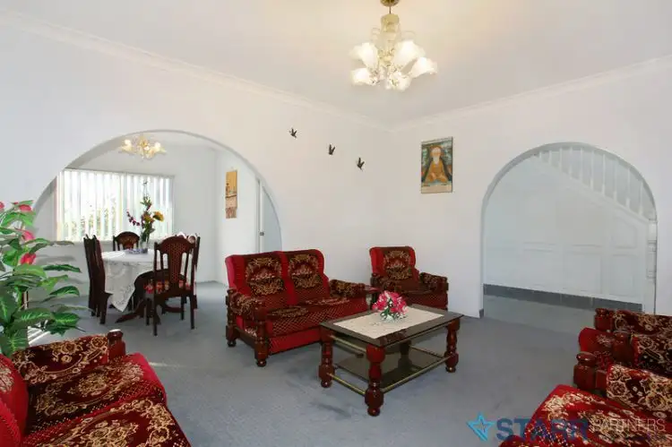 Fourth view of Homely house listing, 6 Yves Place, Minchinbury NSW 2770