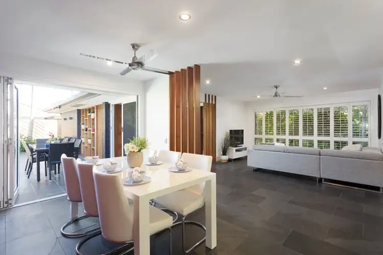 47 Greenford St, Chapel Hill QLD 4069
