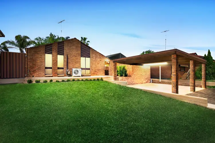 16 Charmer Crescent, Minchinbury NSW 2770