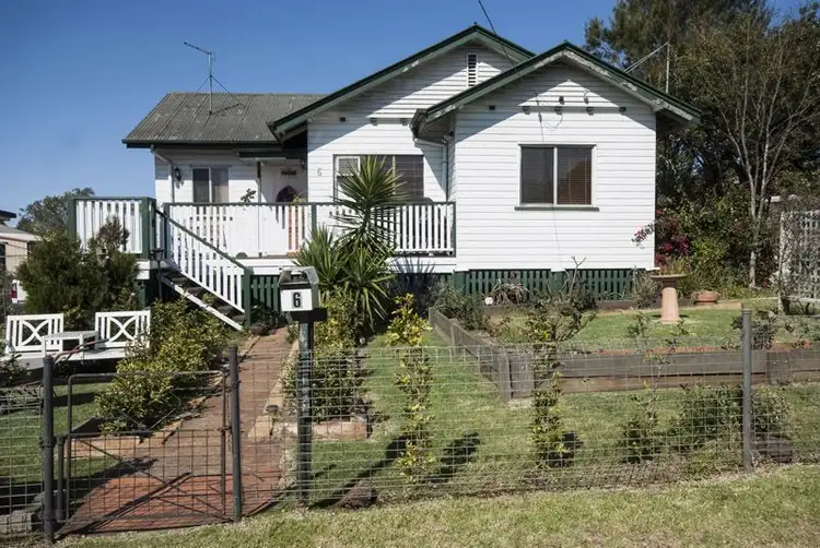 6 Sheehan Street, South Toowoomba QLD 4350