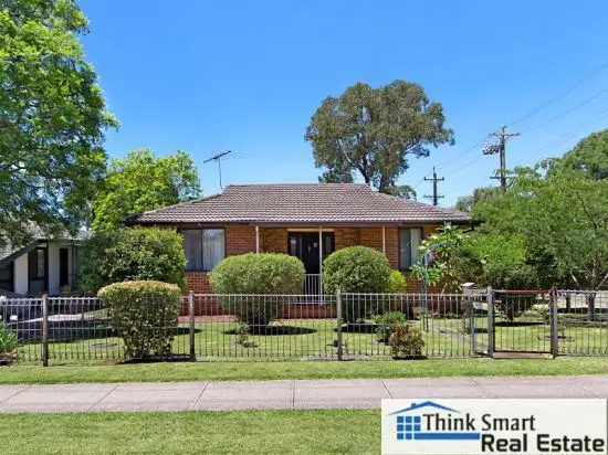 15 Mariana Crescent, Lethbridge Park NSW 2770