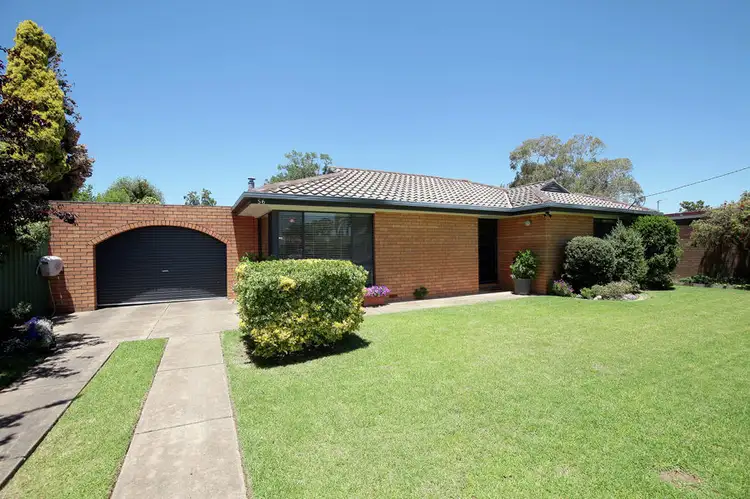56 Geneva Crescent, Lake Albert NSW 2650
