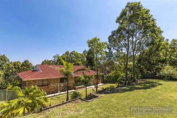 33 Broughton Way, Lakelands NSW 2282