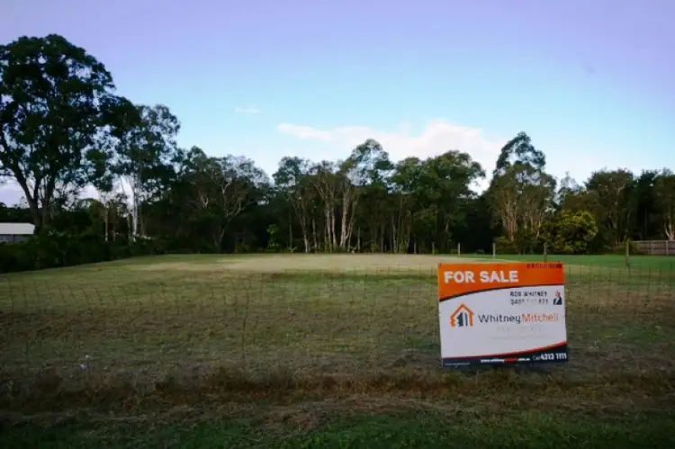 48 Hughes Road, Urangan QLD 4655