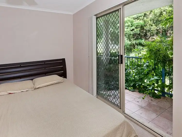 Fourth view of Homely unit listing, Unit 2/121 Ekibin Road, Annerley QLD 4103