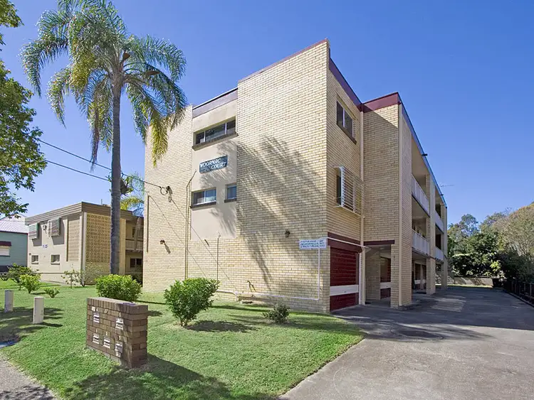 Third view of Homely apartment listing, 5/27 Second Avenue, Sandgate QLD 4017