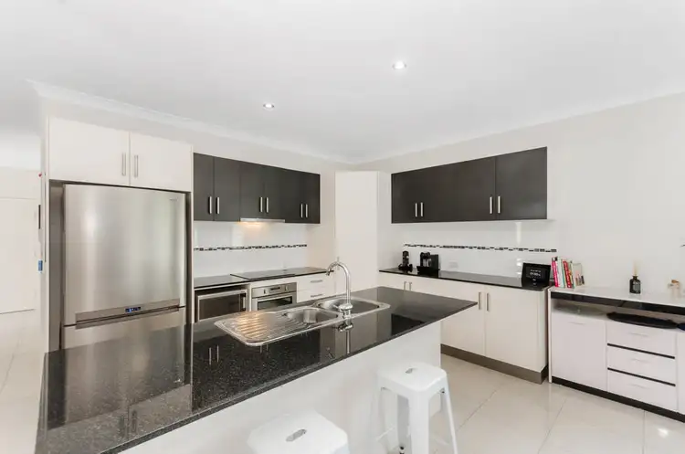 17 Tahlia Circuit, Mount Louisa QLD 4814