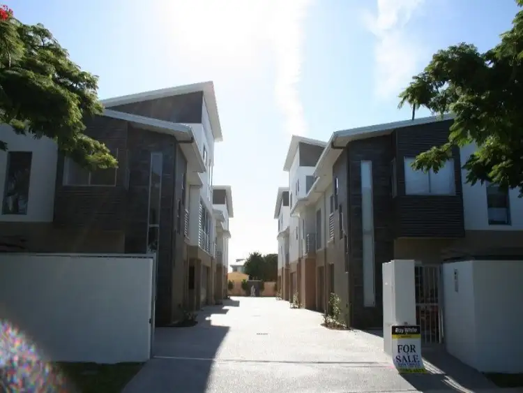 Second view of Homely unit listing, z4/415-417 Scarborough Rd, Scarborough QLD 4020