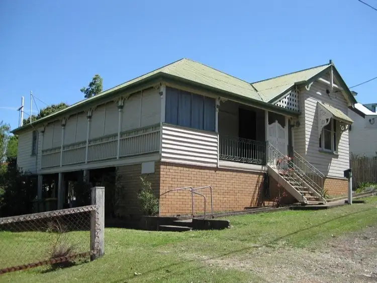 19 Fitzgibbon Street, North Ipswich QLD 4305