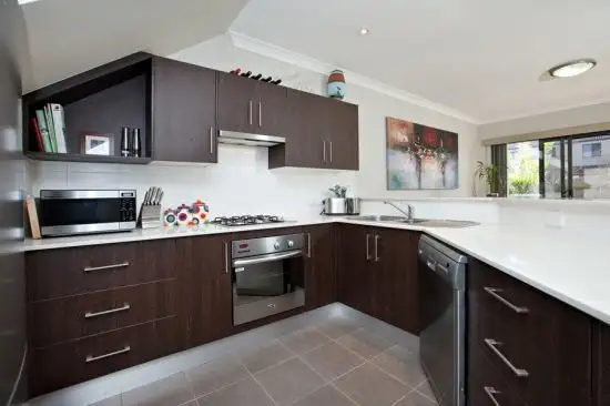 4/1 Woodbine Street, Mayfield NSW 2304