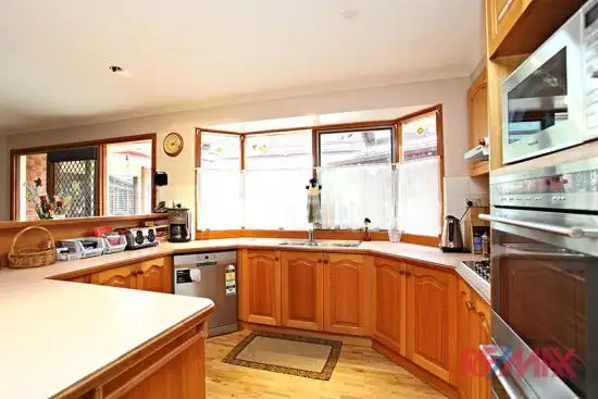 Fourth view of Homely house listing, 3 Alpha Close, Hampton Park VIC 3976