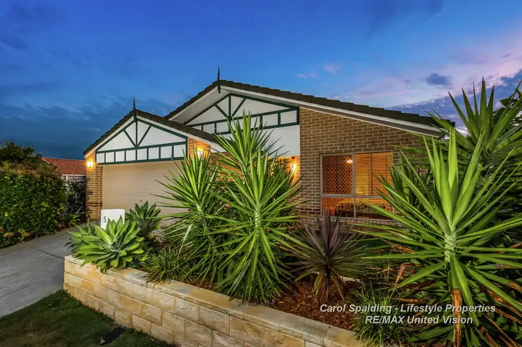 5 Stendell Street, Wakerley QLD 4154