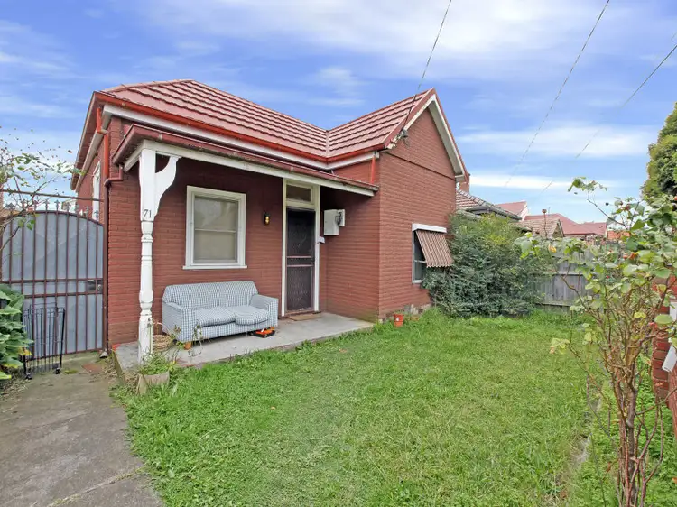 71 Saunders St, Coburg VIC 3058