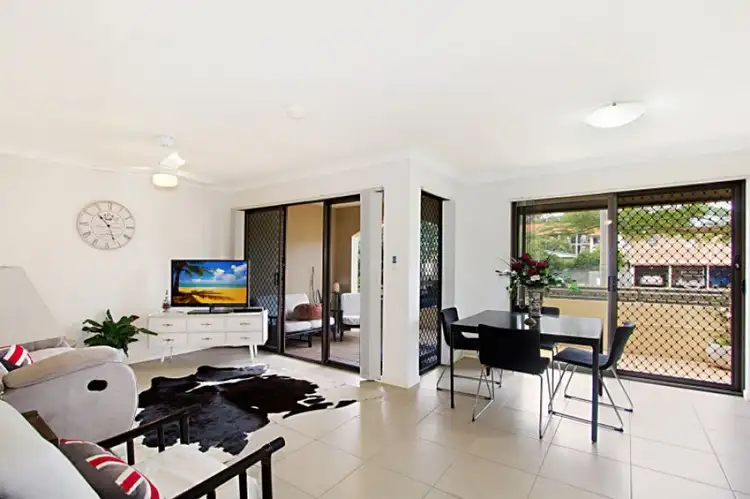 2/53 Stapylton St, Coolangatta QLD 4225