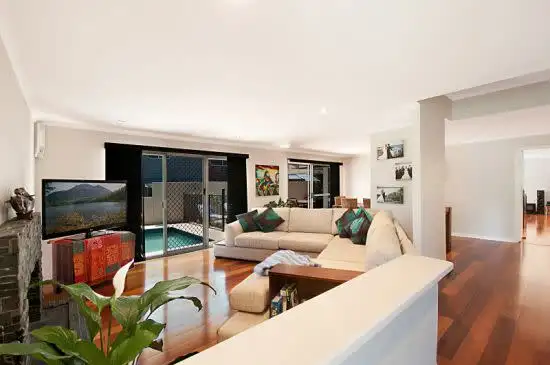 3 Pinnacle Court, Robina QLD 4226