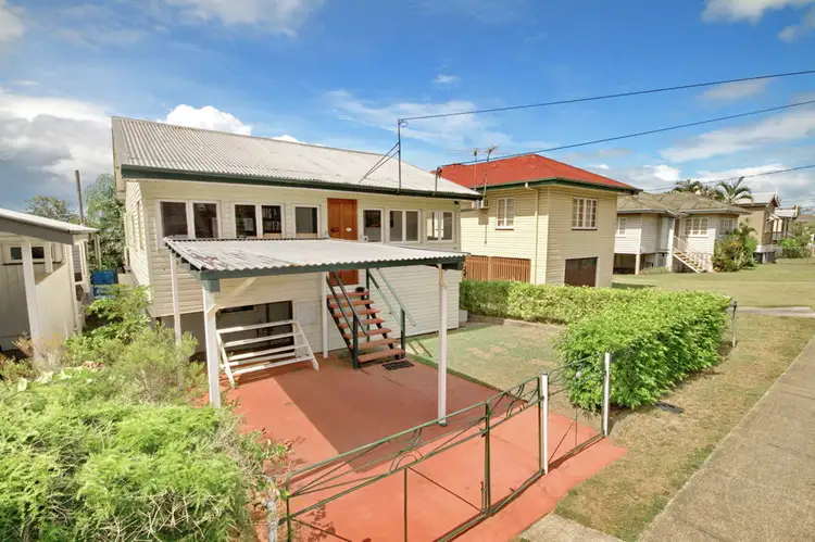 33 Fisher Street, Manly QLD 4179
