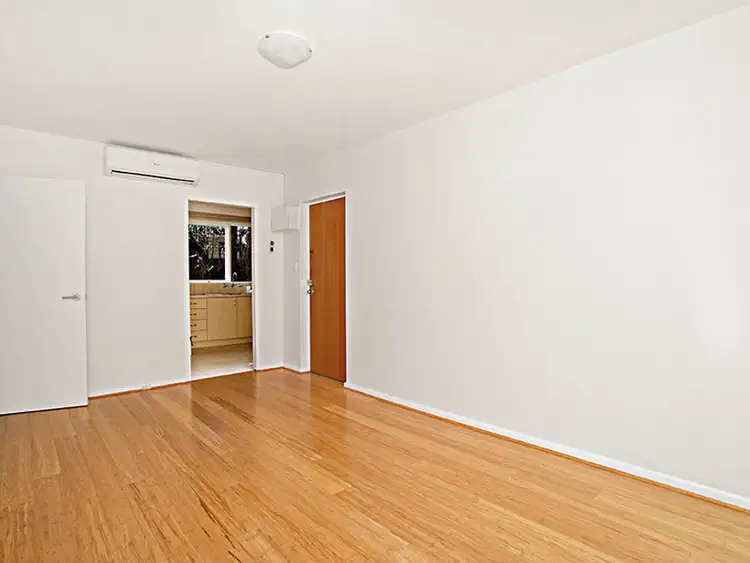 Fifth view of Homely apartment listing, 2/39 Davies Street, Brunswick VIC 3056