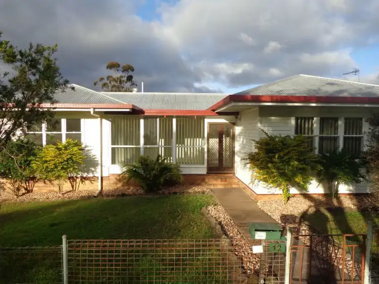 12 Hillside Street, Newtown QLD 4350