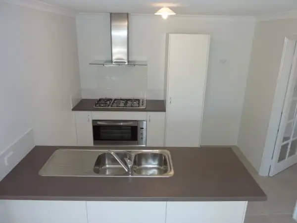 Fifth view of Homely unit listing, 319B Old Coast Rd, Australind WA 6233