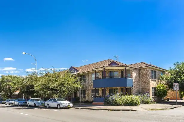 Main view of Homely townhouse listing, 3/22 Donald Street, Hamilton NSW 2303