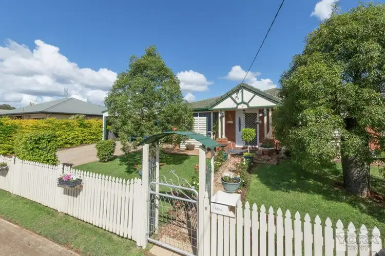 6 Spencer Street, Harristown QLD 4350