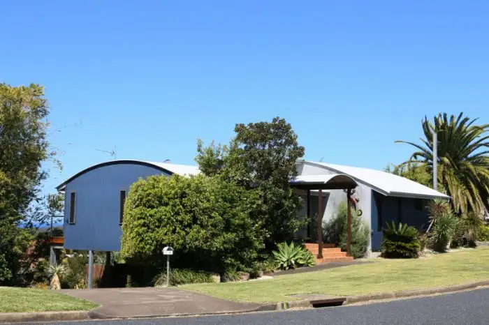 8 Perry Drive, Coffs Harbour NSW 2450