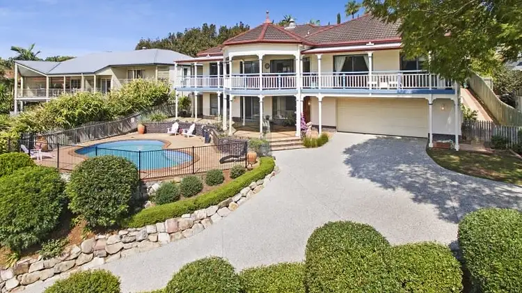 55 Boyd Tce, Brookfield QLD 4069