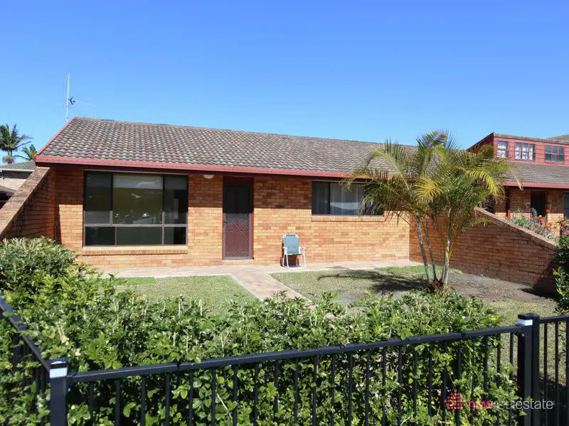 Main view of Homely villa listing, 3/34-36 Karuah Avenue, Coffs Harbour NSW 2450