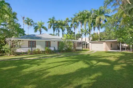 25 Nolan Street, Whitfield QLD 4870
