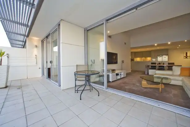Fourth view of Homely unit listing, 702/4 Honeysuckle Drive, Newcastle NSW 2300