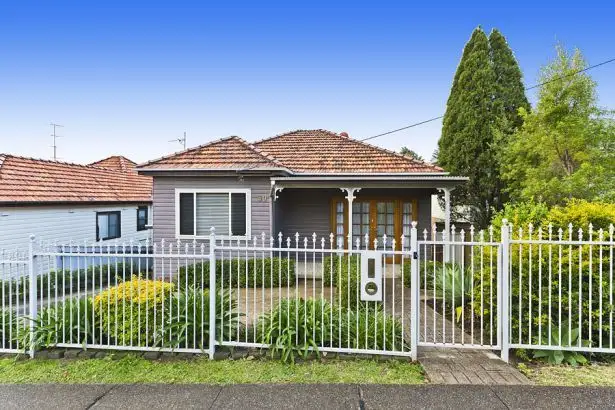 39 Chapman Street, Charlestown NSW 2290