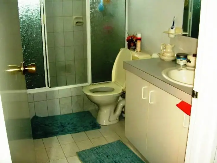 Fourth view of Homely villa listing, 4/120 Alfreda Avenue, Noranda WA 6062