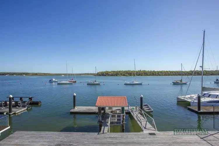 15 Esplanade, Tin Can Bay QLD 4580